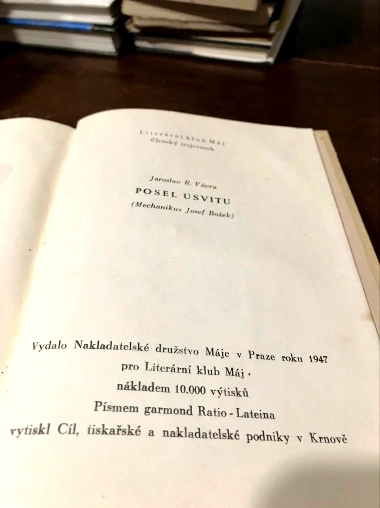 Jaroslav R. Vavra Posel ůsvitu 1947 - 1. vydani - Mechanikus Josef Bozek