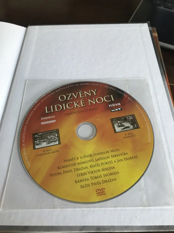 Stanislav Motl Cesty za oponu času 2 Ozveny lidicke noci + DVD 1.vyd. 2011